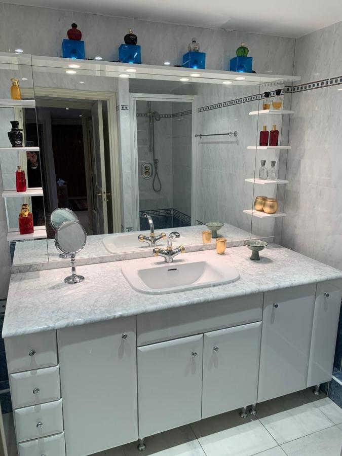 Apartament Le Palais Venitien Saint-Cyr-sur-Mer Zewnętrze zdjęcie